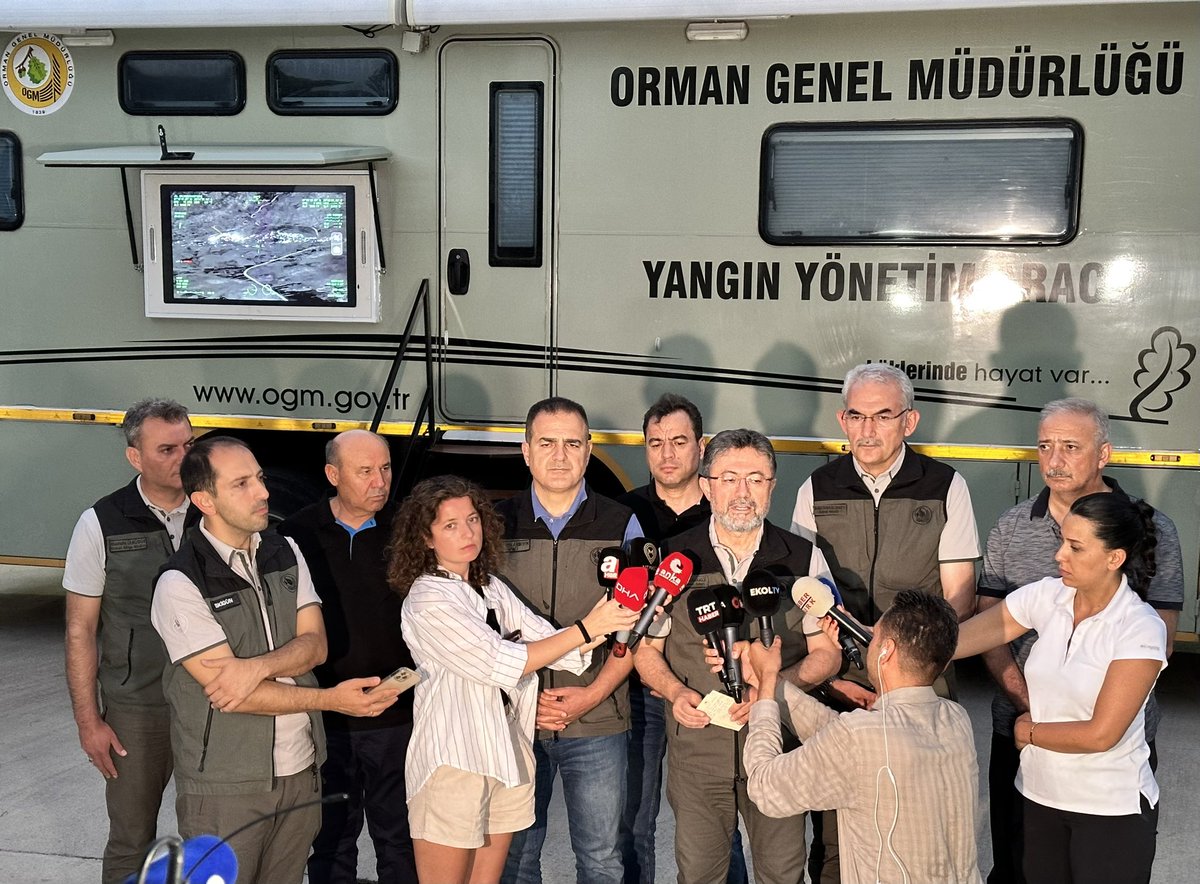 Tarım ve Orman Bakanı Yangınlarla Mücadelede Ekiplerin Çabalarını Övdü