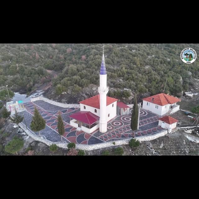 Kavaklıdere Belediyesi Göngcüler Yerleşim Yeri Camii Bahçesinde Düzenleme Yaptı