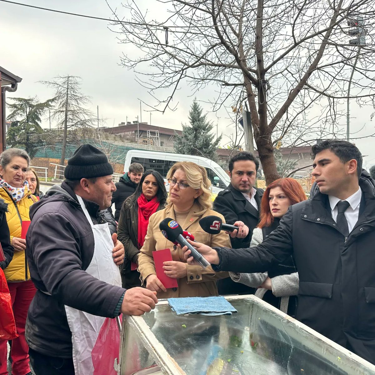 Ankara'da CHP Muğla İl Kadın Kolları Yoksulluğu ve İktidarın İlgisizliğini Protesto Etti