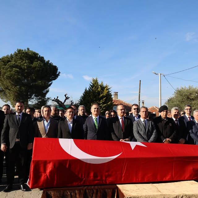 Muğla Büyükşehir Belediye Başkanı Ahmet Aras, Cumhuriyet Başsavcısı Oğuzhan Dönmez'in Babasının Cenaze Törenine Katıldı