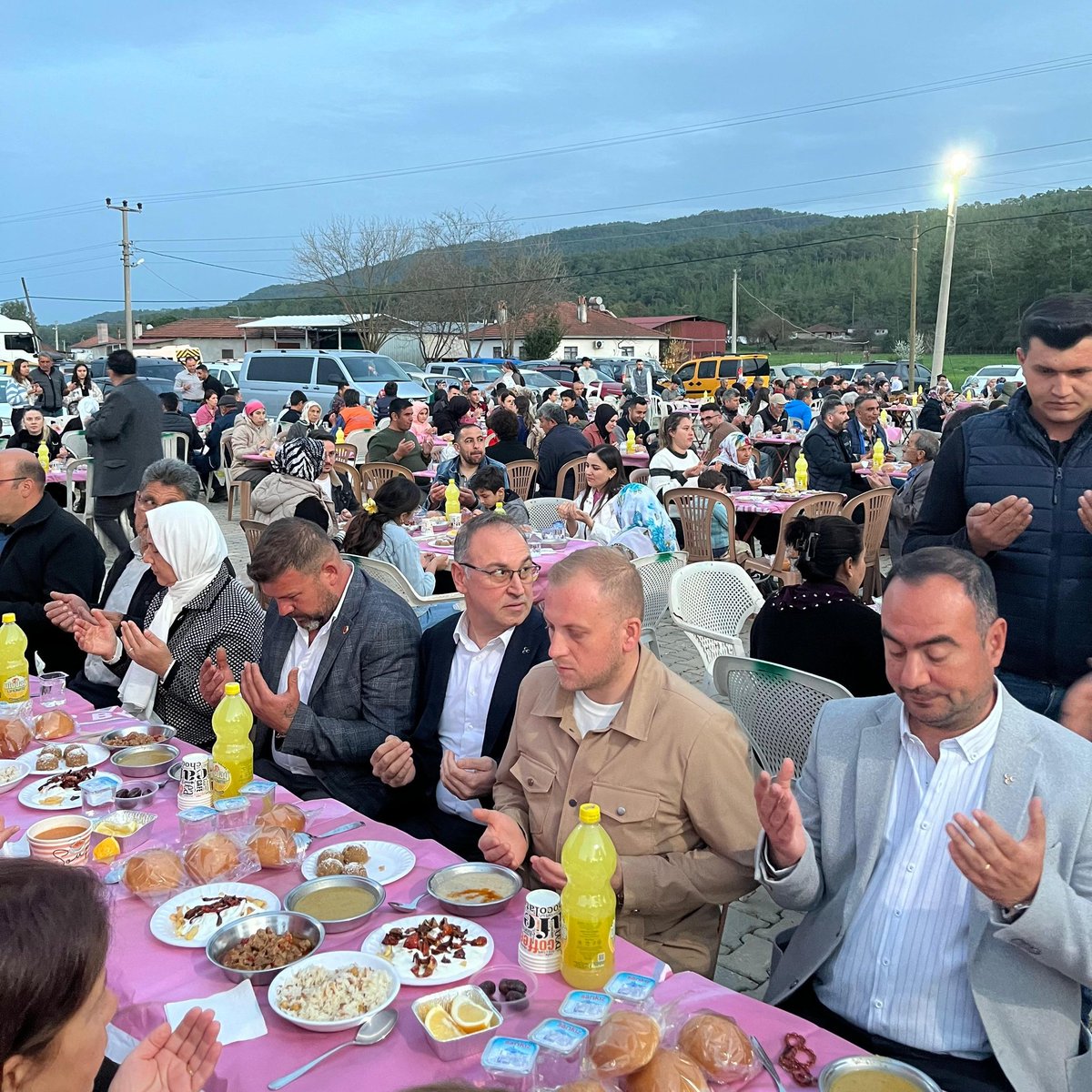 MHP Muğla İl Başkanlığı Ula'da İftar Programı Düzenledi